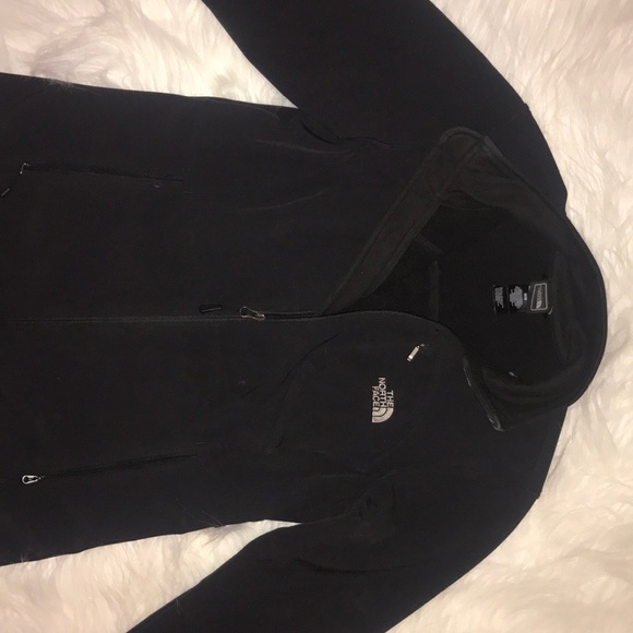 Women's North Face Jacket - Picture 4 of 6
